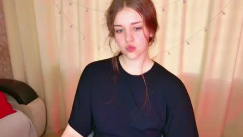 LilaSparkling online show from June 13, 4:32 am
