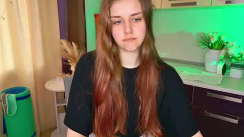LilaSparkling online show from June 17, 10:06 am