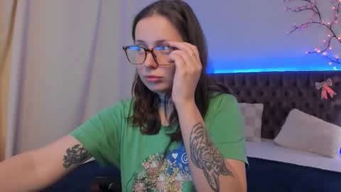 Snapshot of lilavame chatting on October 19, 7:25 pm LilaVame online show from October 19, 7:25 pm