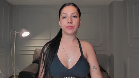 Lila West online show from December 11, 1:05 am