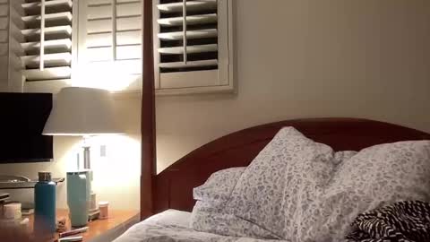 Snapshot of lilbi85_ chatting on December 16, 12:26 am lilbi85_ online show from December 16, 12:26 am