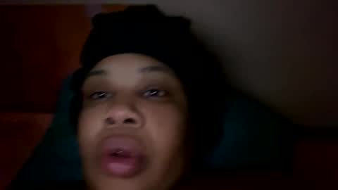 lilbootysmatter18 online show from April 18, 9:24 am