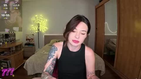 Camomile Lil online show from May 31, 6:09 pm
