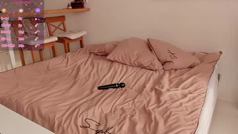 Lilith Nickol online show from November 27, 7:43 am