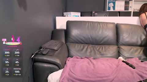 Snapshot of lili_bertine chatting on September 8, 2:16 pm Lili Bertine online show from September 8, 2:16 pm