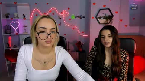 Lili online show from March 26, 7:03 am