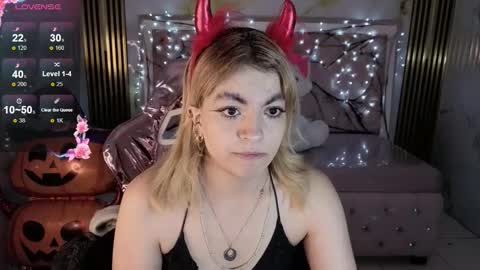 Lili online show from October 27, 3:10 am