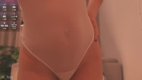 Snapshot of lili_foxy chatting on May 31, 6:09 pm lili online show from May 31, 6:09 pm