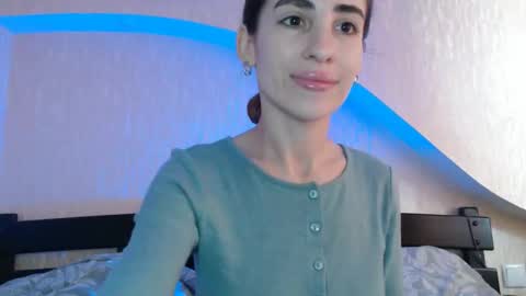 Lili online show from February 4, 7:58 am