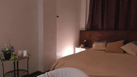 Lilian online show from November 18, 12:16 am