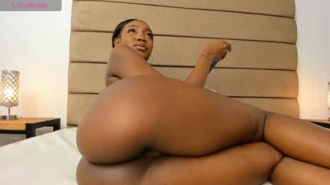 LILIAN  online show from March 12, 1:36 am