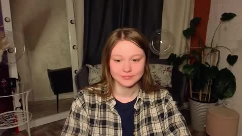 Lilian online show from February 19, 1:07 pm