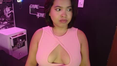 Snapshot of liliana_pink chatting on March 10, 1:21 am liliana online show from March 10, 1:21 am