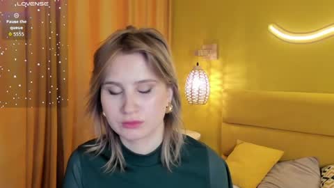 Lilian  online show from April 26, 1:58 am