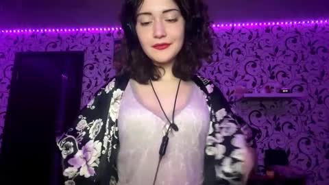 Snapshot of lilianasomsana chatting on November 12, 4:29 pm Lili online show from November 12, 4:29 pm