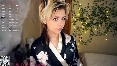 Lilian online show from November 1, 6:04 am