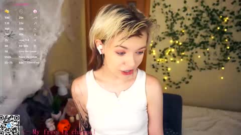 Lilian online show from November 4, 5:50 am