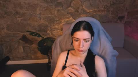 liliaroze online show from June 5, 4:08 am