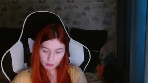 Snapshot of liliawoolf chatting on January 22, 1:42 pm liliawoolf online show from January 22, 1:42 pm