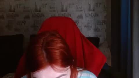 Snapshot of liliawoolf chatting on February 2, 5:32 am liliawoolf online show from February 2, 5:32 am