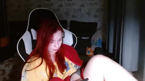 Snapshot of liliawoolf chatting on March 2, 5:01 am liliawoolf online show from March 2, 5:01 am