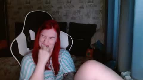 Snapshot of liliawoolf chatting on March 4, 5:21 am liliawoolf online show from March 4, 5:21 am