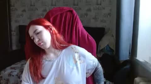 Snapshot of liliawoolf chatting on March 9, 5:44 am liliawoolf online show from March 9, 5:44 am