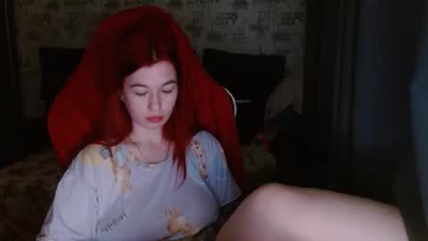 Snapshot of liliawoolf chatting on March 10, 4:38 am liliawoolf online show from March 10, 4:38 am