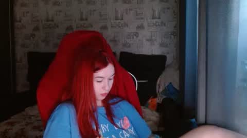 Snapshot of liliawoolf chatting on March 11, 5:27 am liliawoolf online show from March 11, 5:27 am