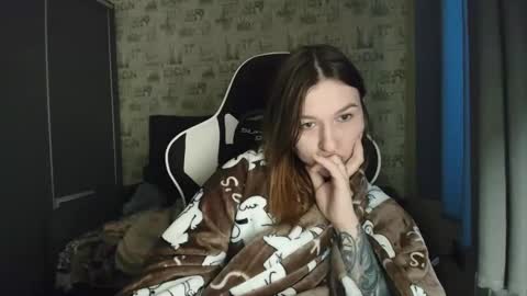 liliawoolf online show from February 9, 5:22 am