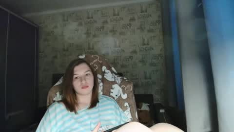 liliawoolf online show from February 16, 5:25 am