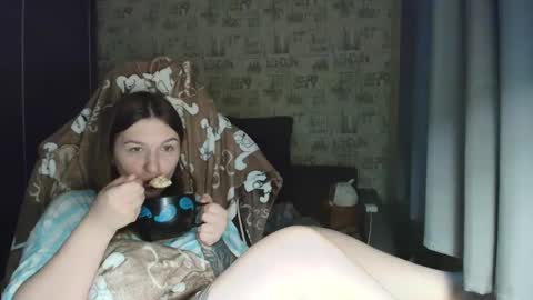 Snapshot of liliawoolf chatting on April 2, 3:48 am liliawoolf online show from April 2, 3:48 am