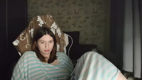 Snapshot of liliawoolf chatting on April 3, 4:27 pm liliawoolf online show from April 3, 4:27 pm