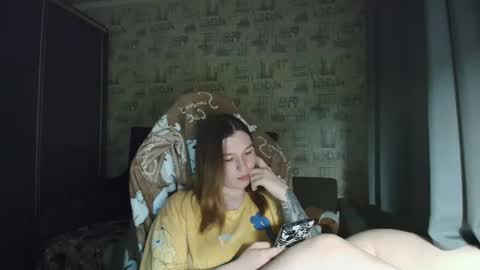 Snapshot of liliawoolf chatting on April 4, 6:49 pm liliawoolf online show from April 4, 6:49 pm