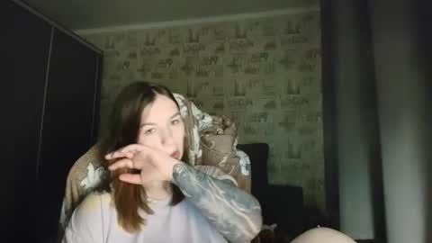 Snapshot of liliawoolf chatting on April 16, 2:34 am liliawoolf online show from April 16, 2:34 am