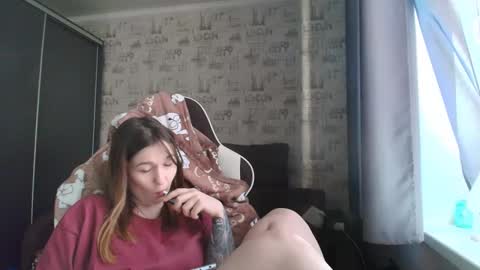 Snapshot of liliawoolf chatting on April 19, 5:07 am liliawoolf online show from April 19, 5:07 am