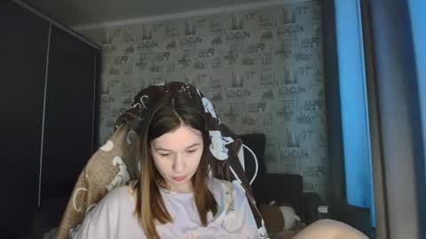 Snapshot of liliawoolf chatting on June 5, 11:27 am liliawoolf online show from June 5, 11:27 am