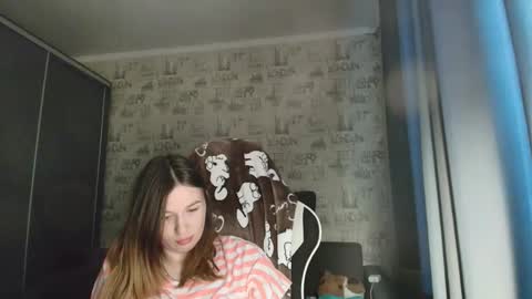 Snapshot of liliawoolf chatting on June 11, 3:15 am liliawoolf online show from June 11, 3:15 am