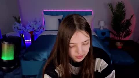 Lili Bakery online show from February 3, 2:53 am