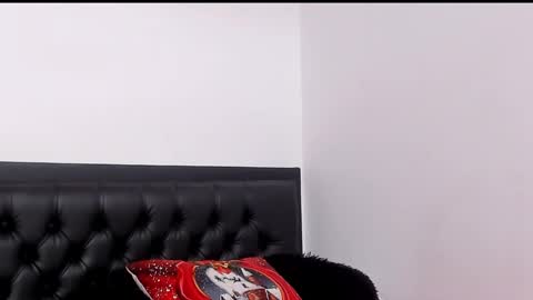 Snapshot of lilibluex chatting on December 14, 4:31 pm lilibluex online show from December 14, 4:31 pm