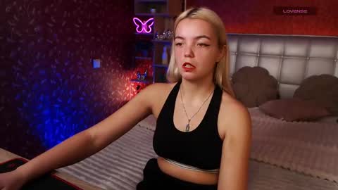 Snapshot of lilieanori chatting on February 1, 7:55 pm Lilie online show from February 1, 7:55 pm