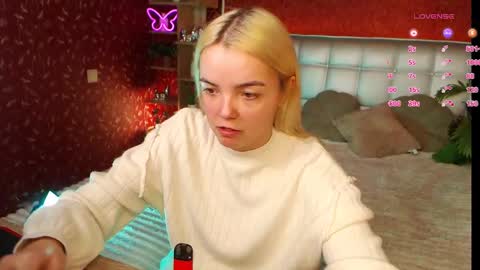 Snapshot of lilieanori chatting on February 2, 10:17 pm Lilie online show from February 2, 10:17 pm