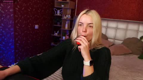 Snapshot of lilieanori chatting on February 5, 11:17 pm Lilie online show from February 5, 11:17 pm