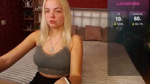 Snapshot of lilieanori chatting on March 4, 8:49 pm Lilie online show from March 4, 8:49 pm