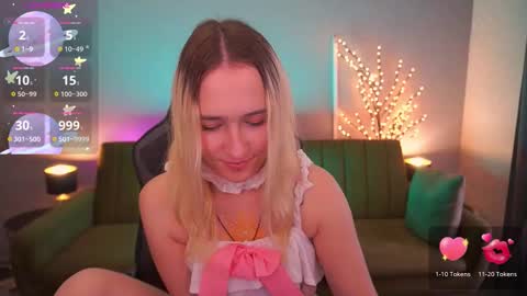 lilielfie online show from November 23, 7:52 am