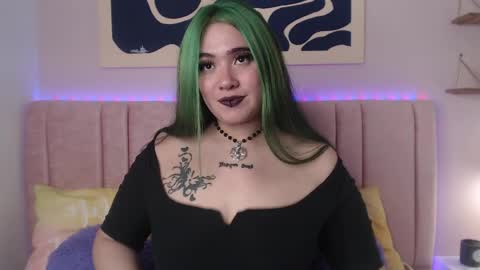 Snapshot of liliith_zeniith chatting on March 27, 7:46 pm Liliith online show from March 27, 7:46 pm