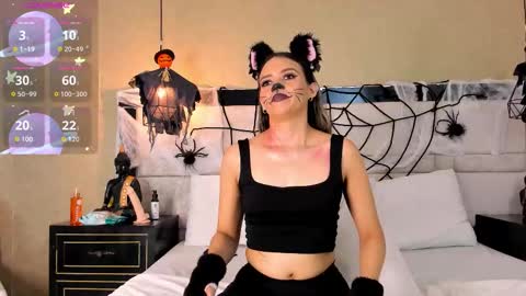 LilyJensen online show from October 21, 6:41 pm