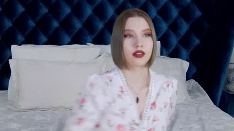 LiliLinn online show from January 24, 2:41 pm