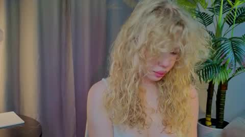 lililok101 online show from November 6, 3:07 am