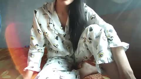 Snapshot of lililove88 chatting on February 14, 2:19 am lililove88 online show from February 14, 2:19 am